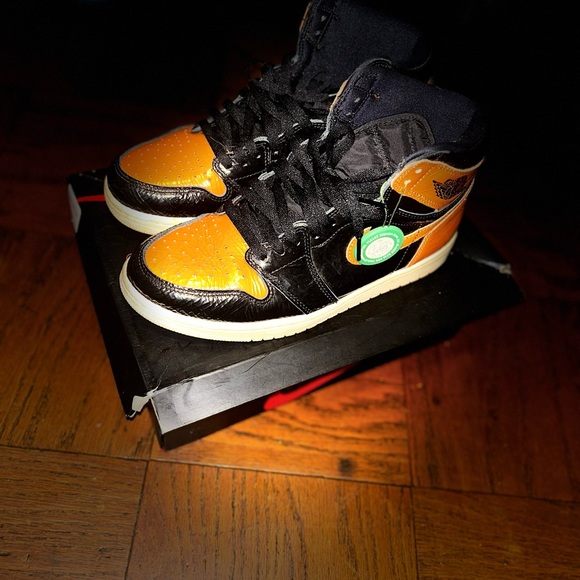 2019
Air Jordan 1 Retro High OG 'Shattered Backboard 3.0 - Picture 3 of 3